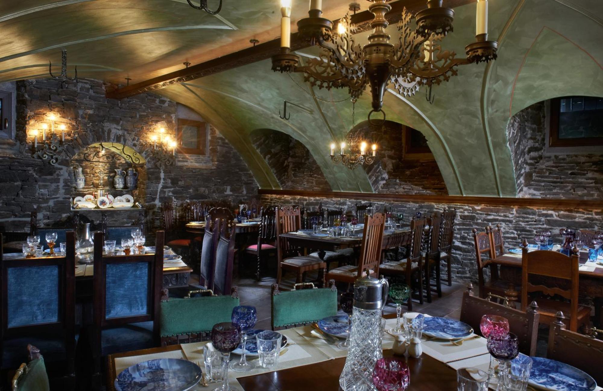 Romantisches Hotel Zur Post Brodenbach Buitenkant foto