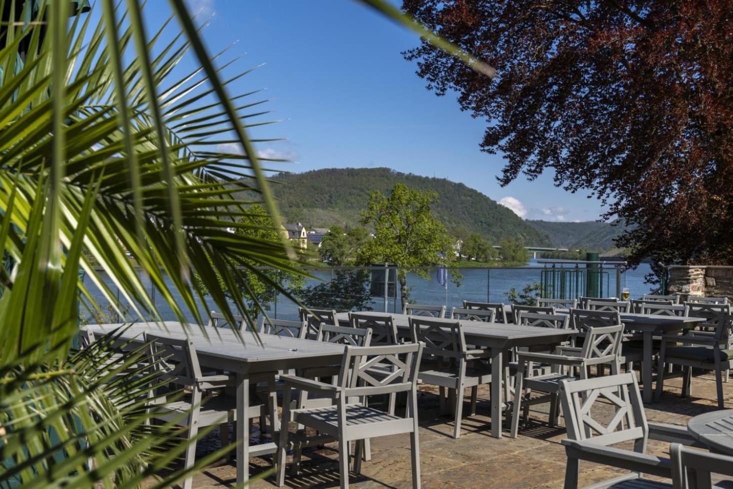 Romantisches Hotel Zur Post Brodenbach Buitenkant foto